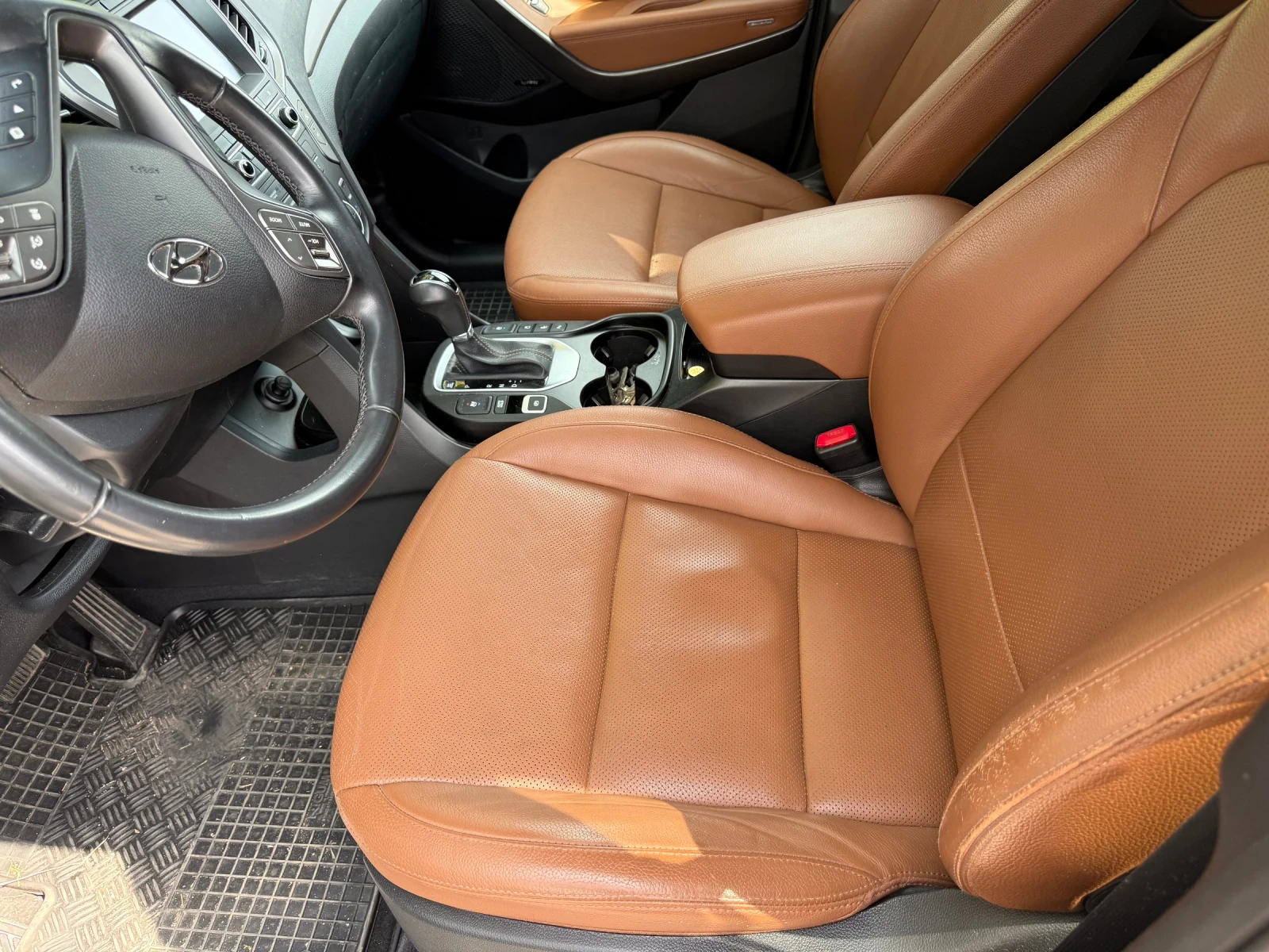 Hyundai Santa fe 2.2 CRdi , 4WD , 360 camera  , всички екстри , , снимка 8 - Автомобили и джипове - 56162116