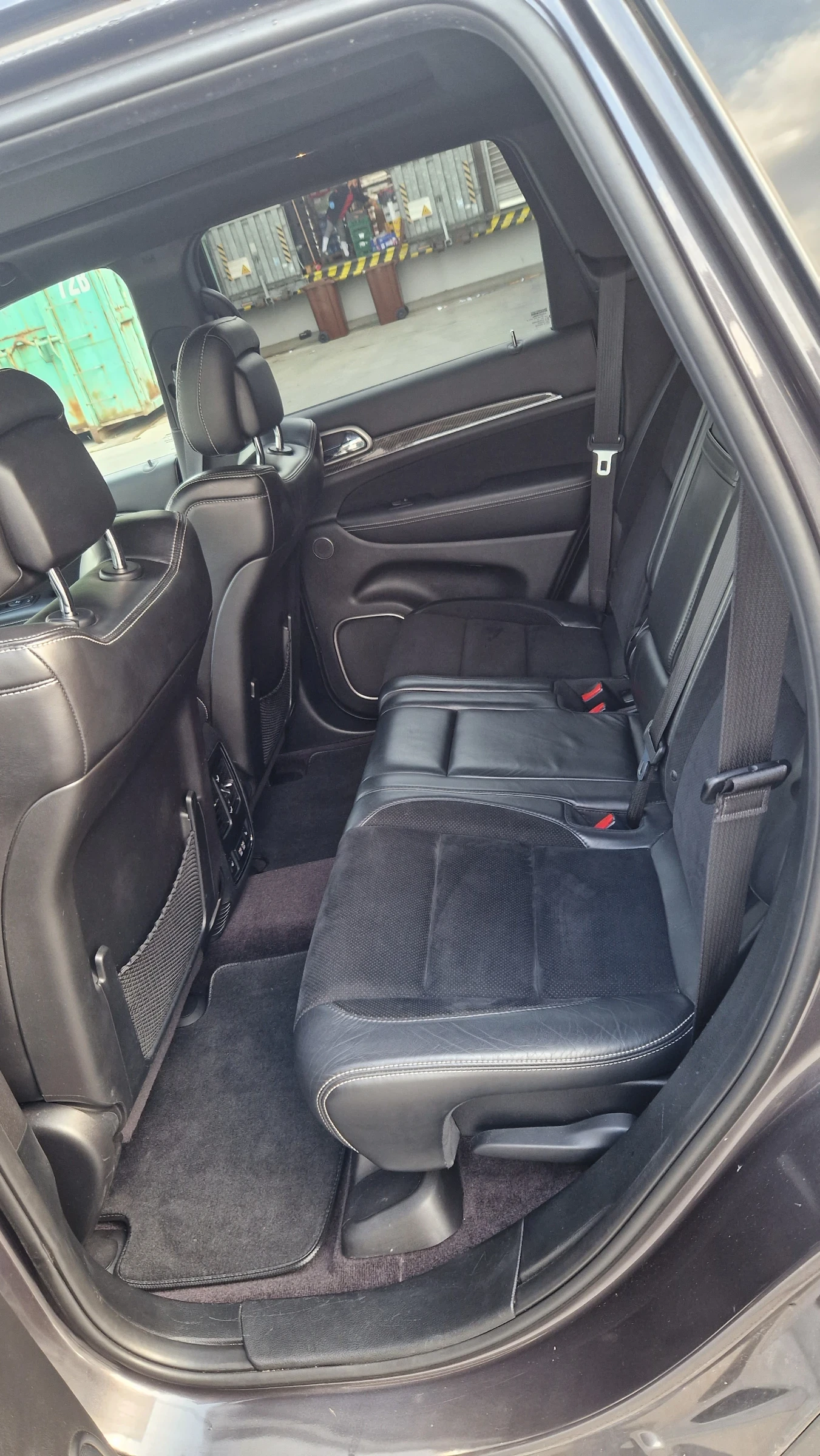 Jeep Grand cherokee 6.4 SRT, снимка 14 - Автомобили и джипове - 56227453