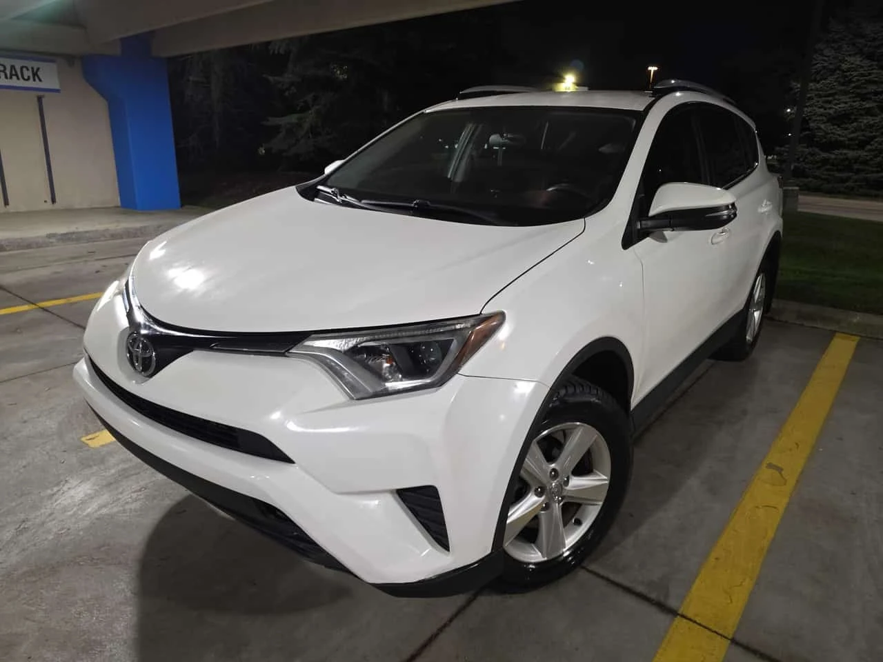 Toyota Rav4 * LE * АВТОКРЕДИТ БЕЗ ПЪРВОНАЧАЛНА ВНОСКА* 