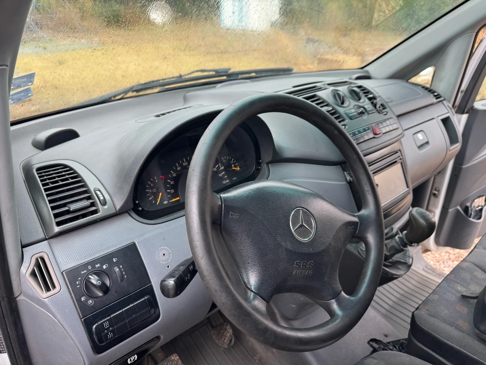 Mercedes-Benz Vito 115 CDI, снимка 6 - Бусове и автобуси - 56238780