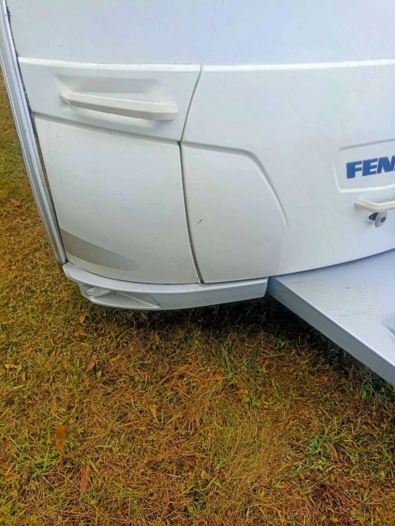 Каравана Fendt saphir 470, снимка 9 - Каравани и кемпери - 52234684