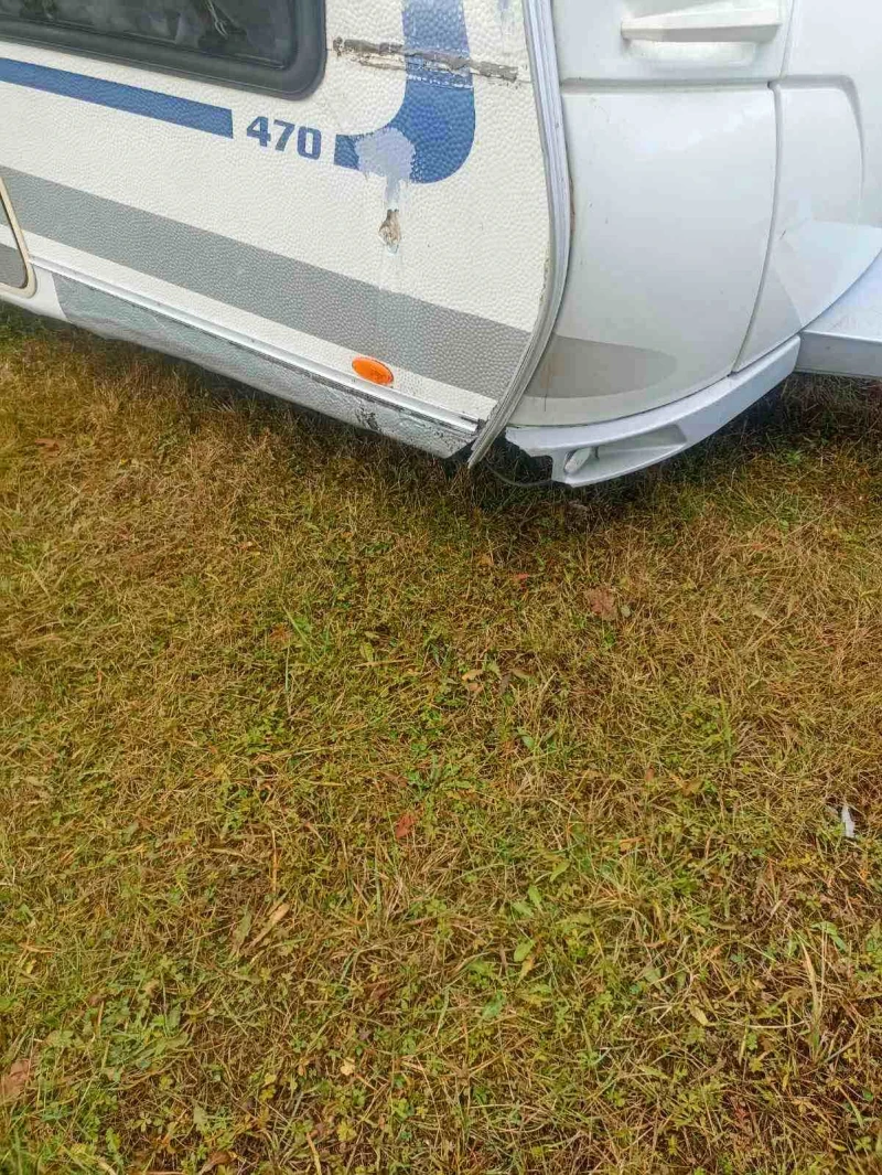 Каравана Fendt saphir 470, снимка 8 - Каравани и кемпери - 52234684