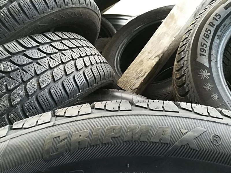 Гуми Зимни 285/45R19, снимка 4 - Гуми и джанти - 23687897