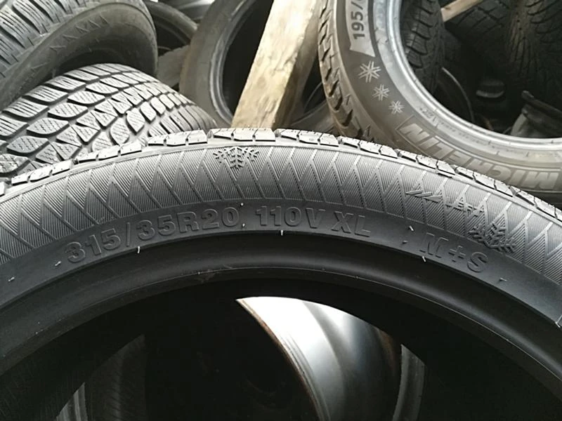 Гуми Зимни 285/45R19, снимка 5 - Гуми и джанти - 23687897