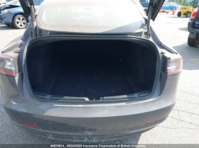 Tesla Model 3 Long Range 4x4 Facelift, снимка 13