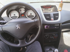 Peugeot 207 1.4i, снимка 15 - Автомобили и джипове - 45628199