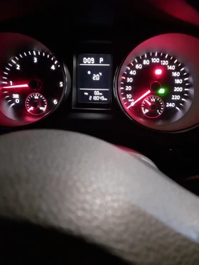 VW Golf 2.0 TDI - 6100 € / 11930.56 лв. - 71688801 6