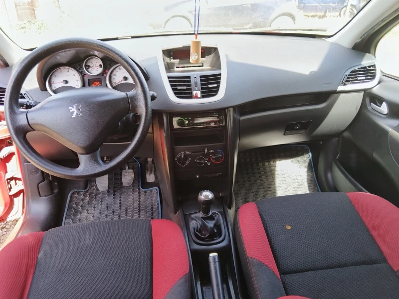 Peugeot 207 1.4i, снимка 14 - Автомобили и джипове - 47548594