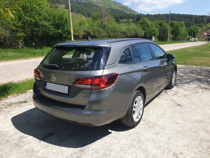 Opel Astra CDTI sport tourer, снимка 7 - Автомобили и джипове - 49172306