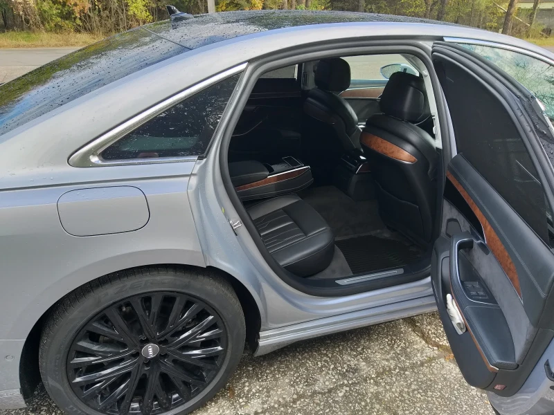 Audi A8 * 55TFSI* LONG* FULL* НАЛИЧНА* БЕЗ ИНЦИДЕНТИ* , снимка 10 - Автомобили и джипове - 52352436