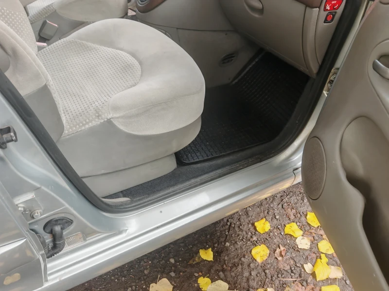 Citroen Xsara picasso, снимка 14 - Автомобили и джипове - 52379647