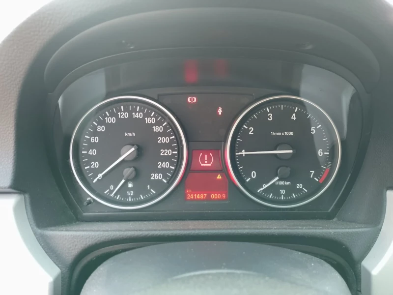 BMW 323 I, снимка 5 - Автомобили и джипове - 52469077