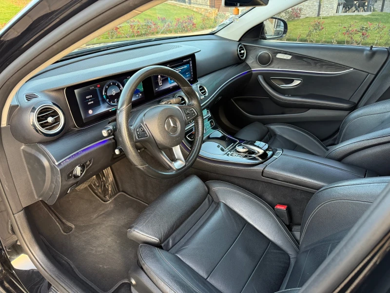 Mercedes-Benz E 220 195к.с PANORAMA/360 Camera/Digital/9G, снимка 9 - Автомобили и джипове - 52594964