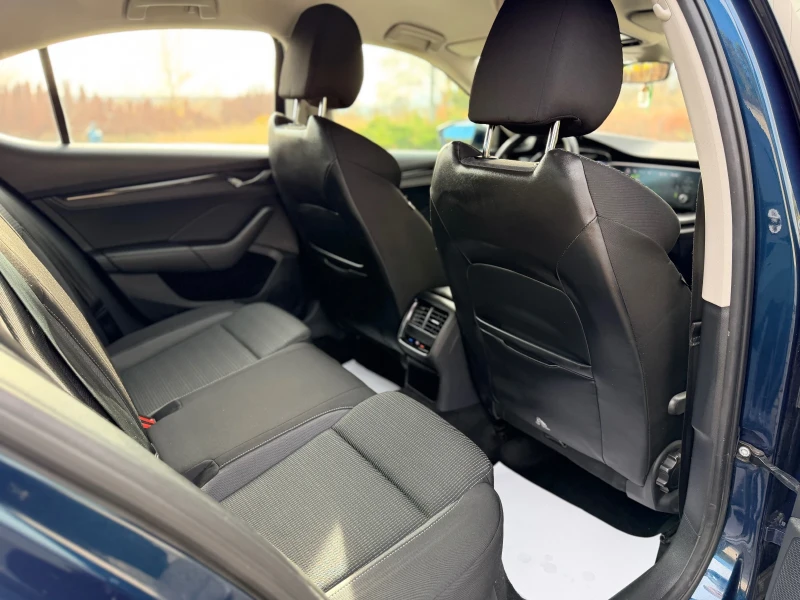 Skoda Octavia 2.0TDI лизинг през Уникредит по 365лв, снимка 13 - Автомобили и джипове - 52624756