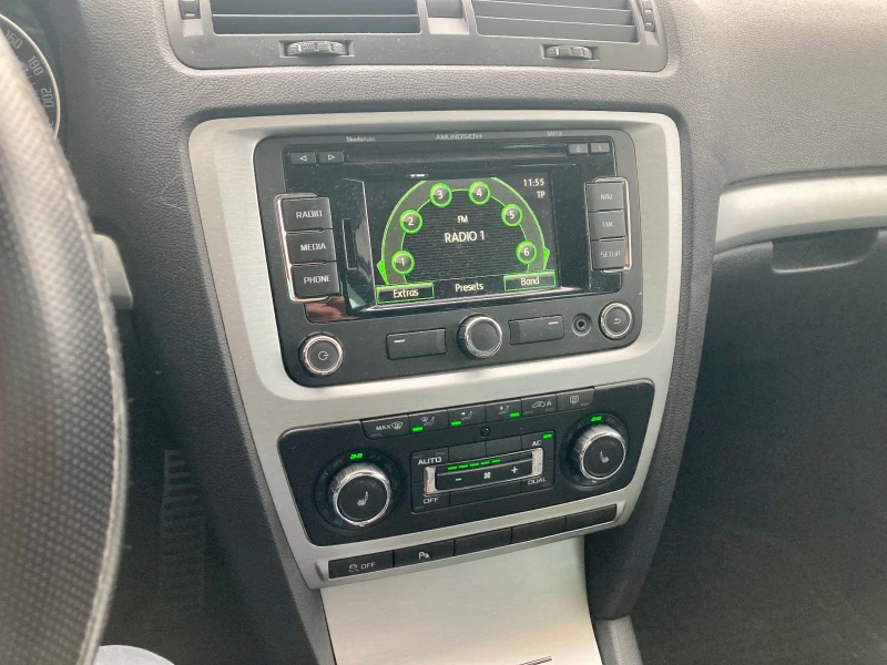 Skoda Octavia Scout, снимка 10 - Автомобили и джипове - 52699225