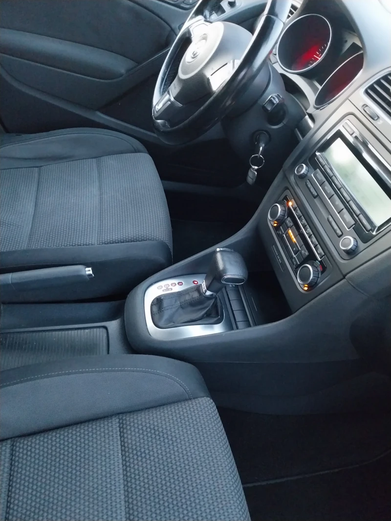 VW Golf 2.0 TDI, снимка 5 - Автомобили и джипове - 53168417
