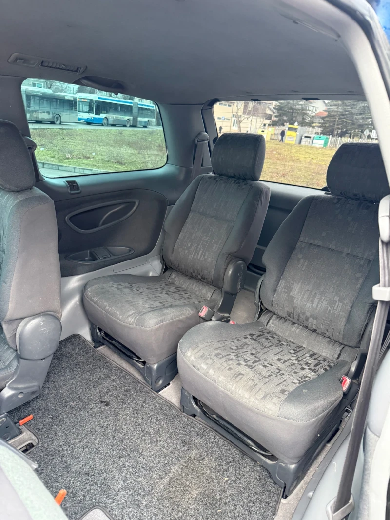Toyota Previa 2.0 D4-D 7 Места Климатроник Лети джанти Редовна, снимка 11 - Автомобили и джипове - 53204443