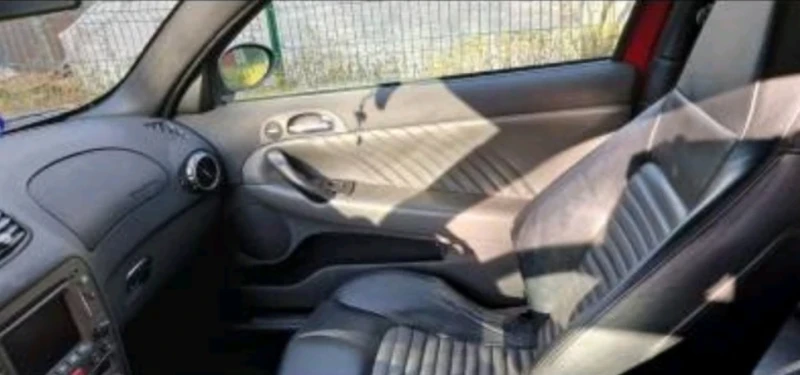 Alfa Romeo 147 GTA , снимка 11 - Автомобили и джипове - 53287498
