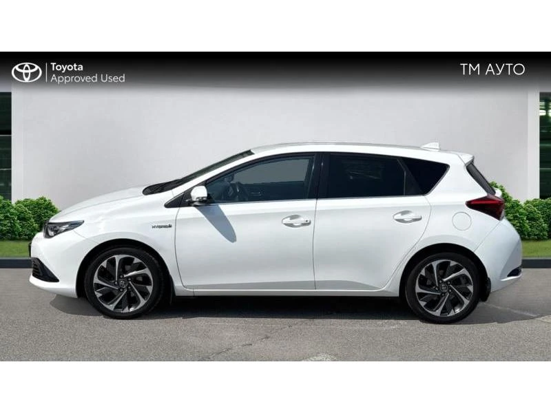 Toyota Auris HB 1.8HSD LUNA, снимка 3 - Автомобили и джипове - 56080504