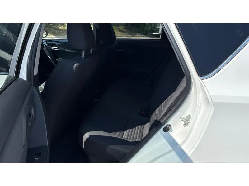 Toyota Auris HB 1.8HSD LUNA, снимка 11 - Автомобили и джипове - 56080504