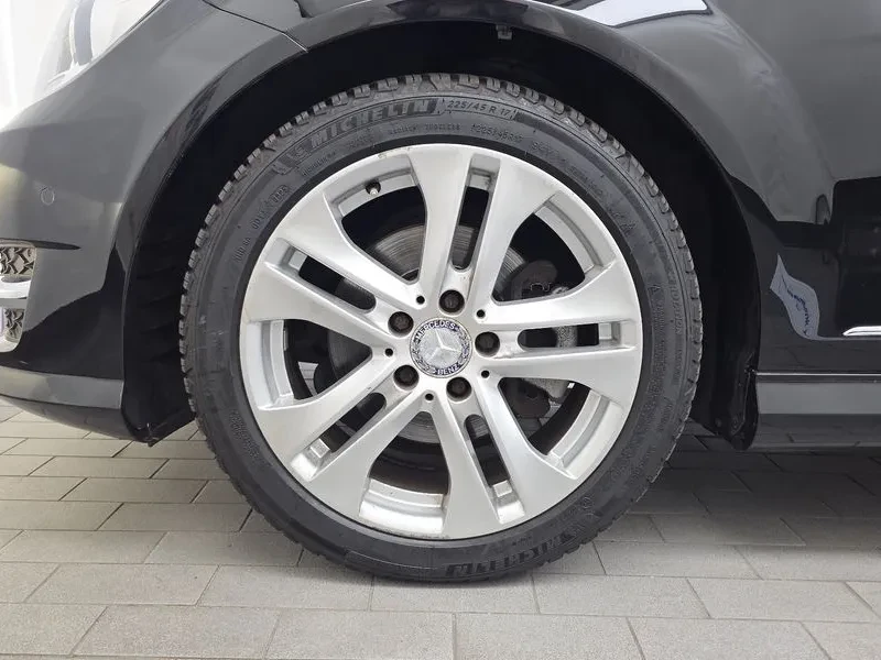 Mercedes-Benz C 200 Cdi Avantgarde, снимка 5 - Автомобили и джипове - 56304205