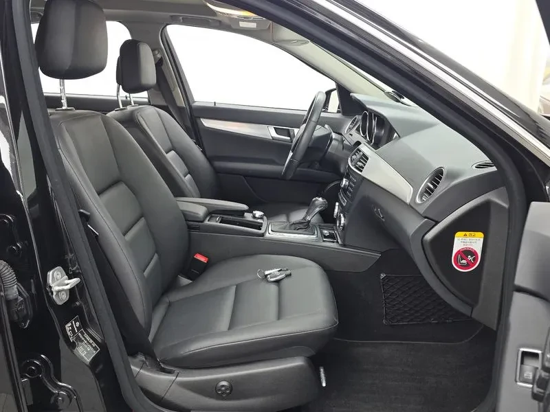 Mercedes-Benz C 200 Cdi Avantgarde, снимка 11 - Автомобили и джипове - 56304205