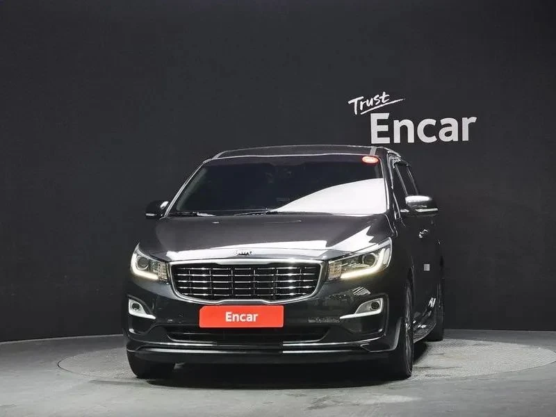 Kia Carnival, снимка 3 - Автомобили и джипове - 56689498