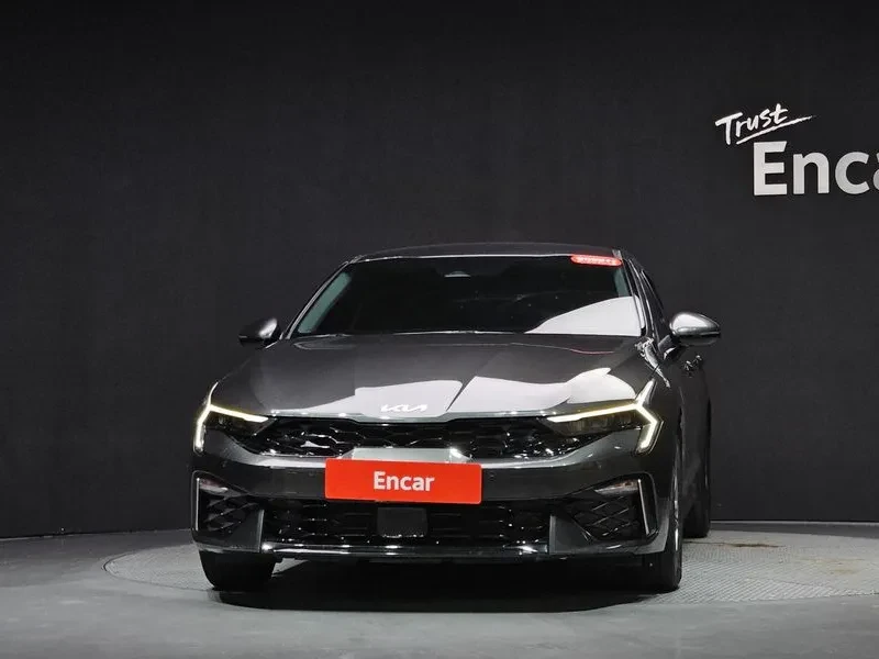 Kia K5 2.0 ЗАВОДСКА ГАЗ/TRENDY