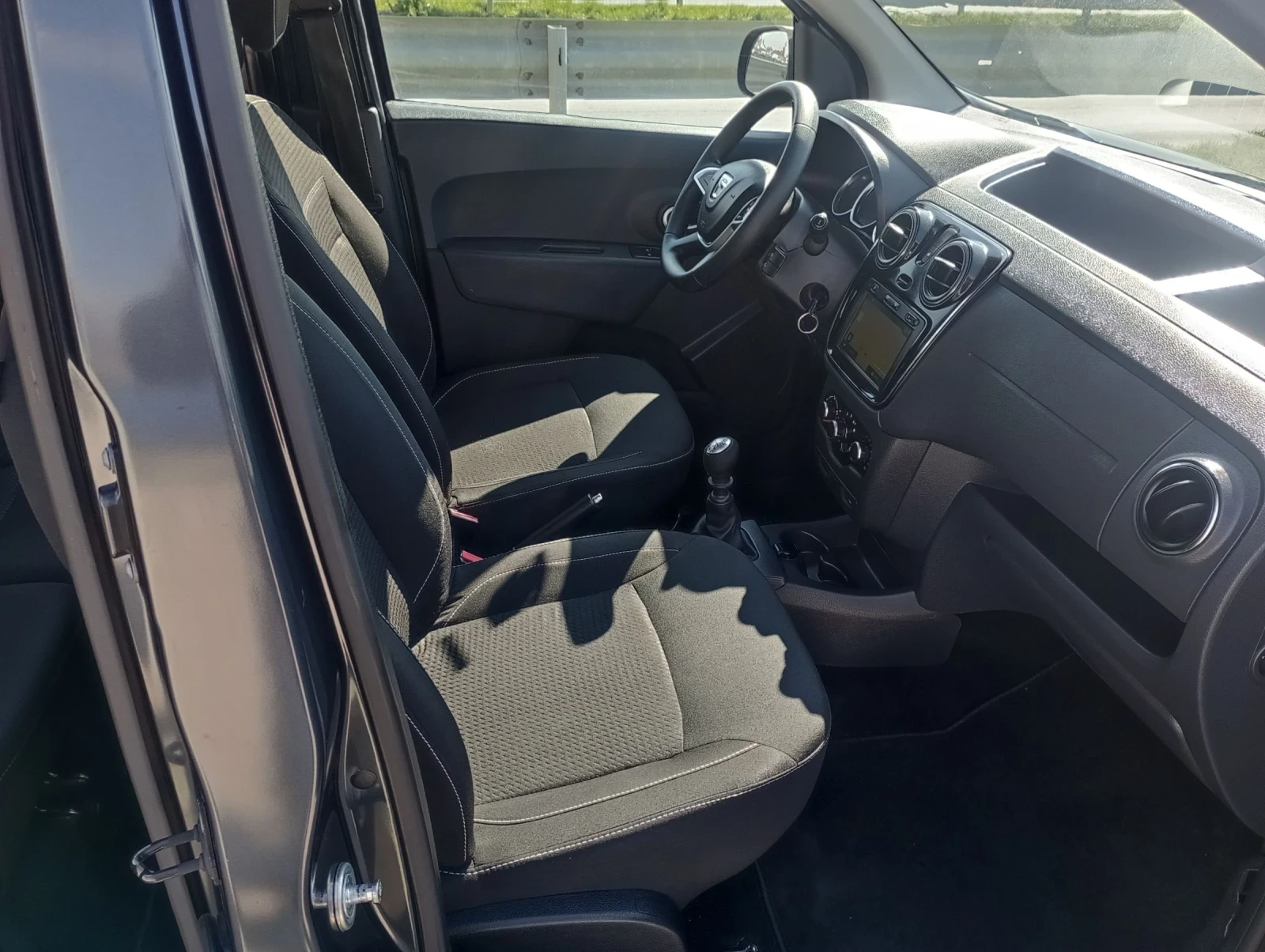 Dacia Dokker Навигация, 5 врати, N1, ДДС - изображение 10
