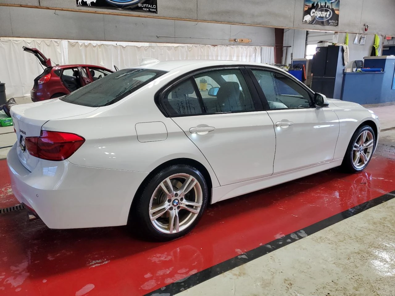 BMW 340 XI/M pack/RECARO - изображение 2