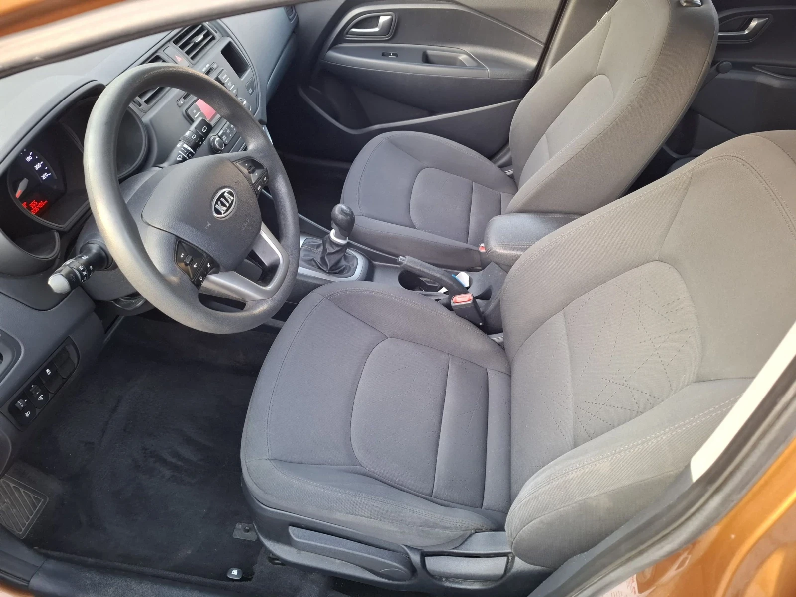 Kia Rio 1.4 - 90кс. - изображение 7