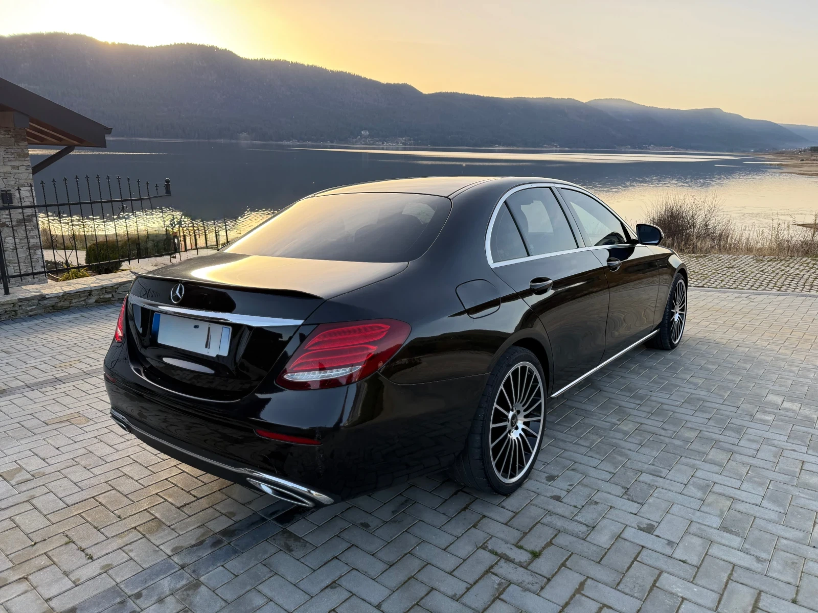 Mercedes-Benz E 220 195. PANORAMA/360 Camera/Digital/9G | Mobile.bg   5