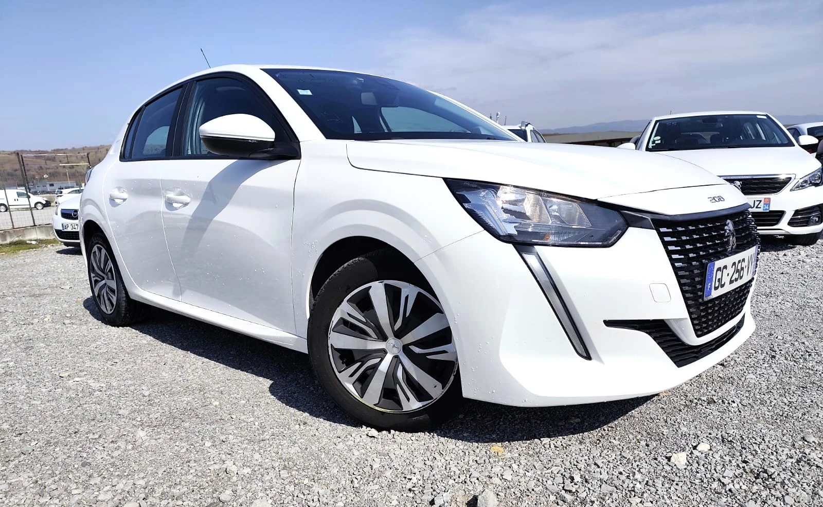 Peugeot 208 ALLURE - изображение 3