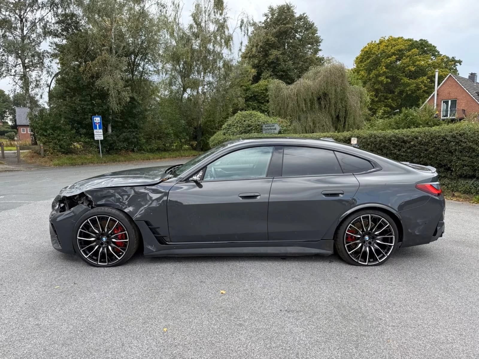 BMW i4 Gran Coupe M50 - изображение 2