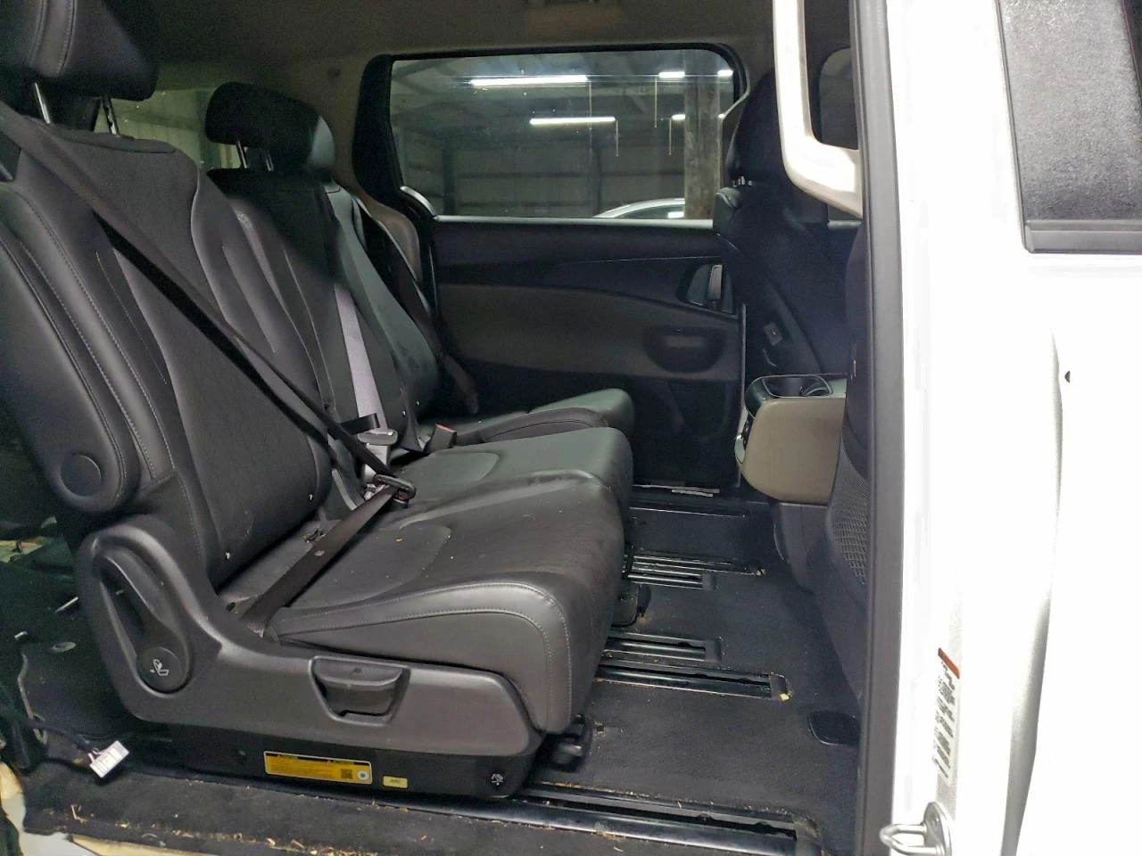 Kia Carnival LX - изображение 8