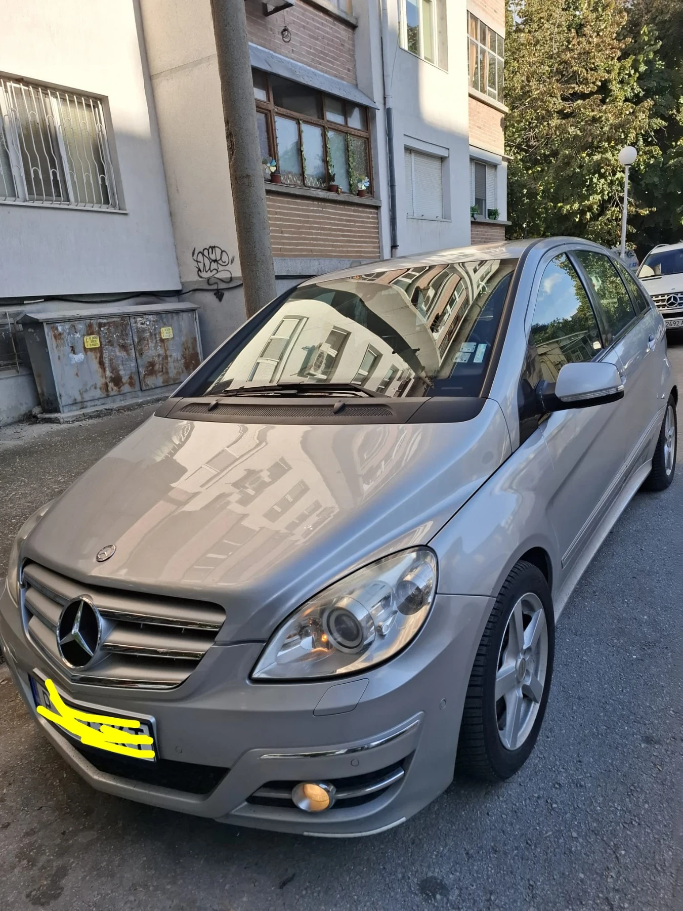 Mercedes-Benz B 200