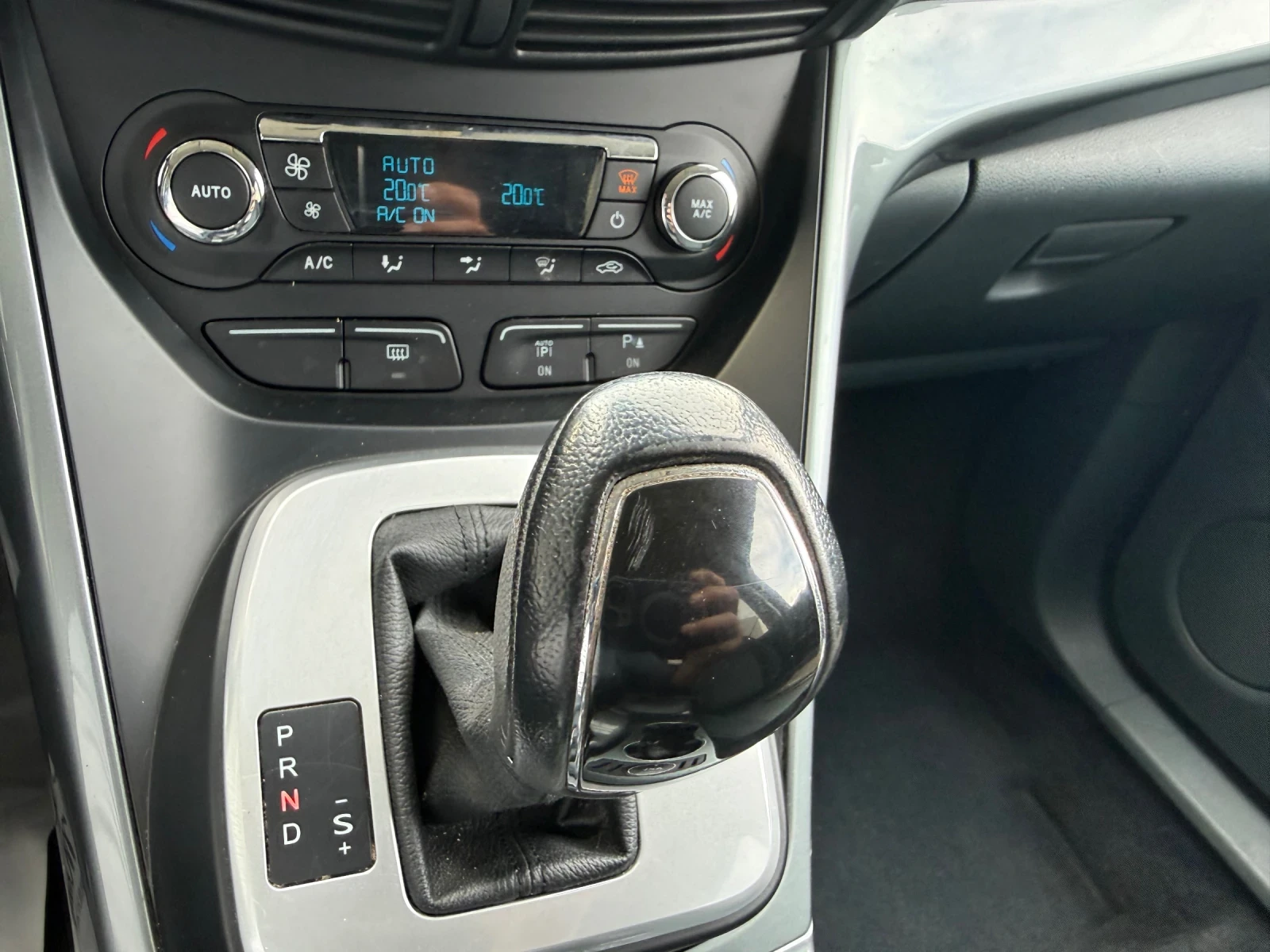 Ford C-max C-MAX2+ 2.0TDC-i+ Duratorq+ Automatic+ Климатроник, снимка 17 - Автомобили и джипове - 54054910