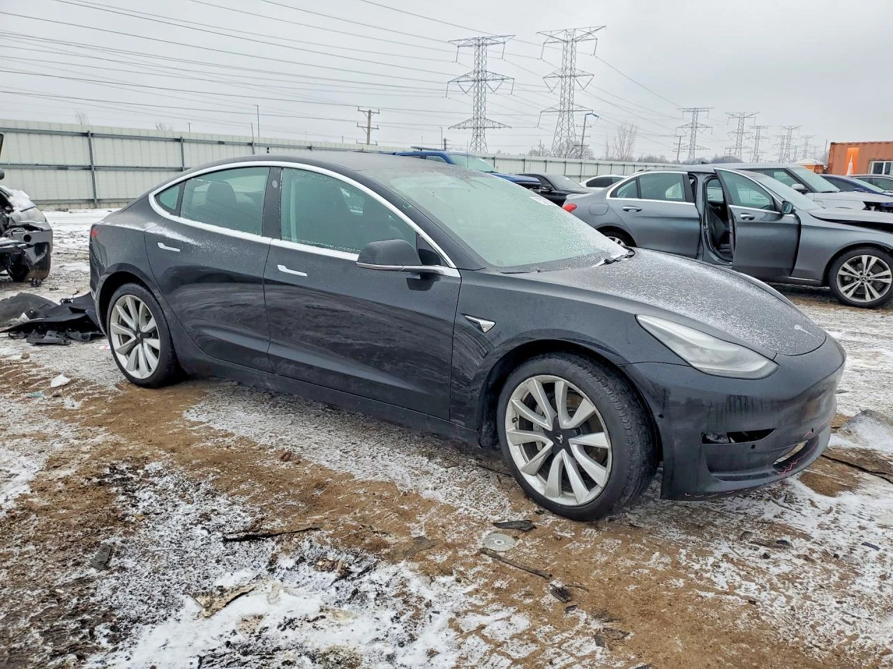 Tesla Model 3, снимка 4 - Автомобили и джипове - 54156380