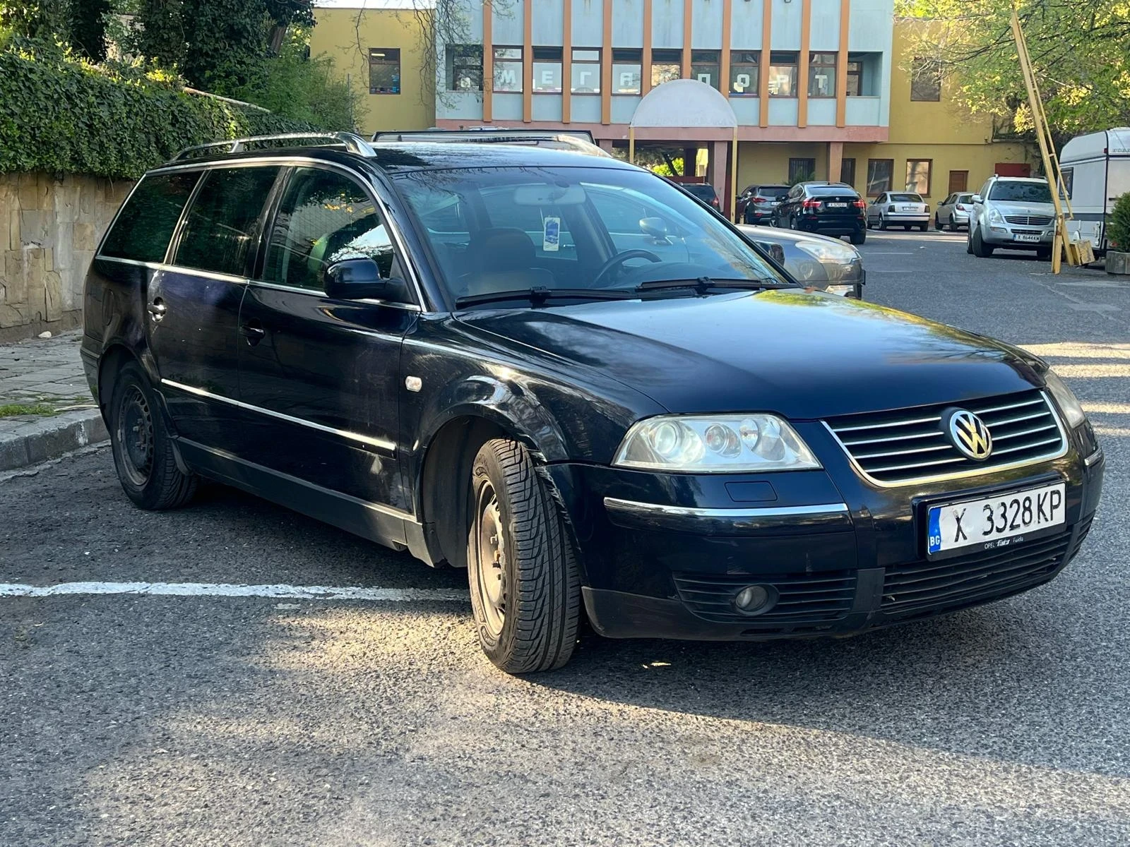 VW Passat 1.9 tdi, снимка 2 - Автомобили и джипове - 54246656