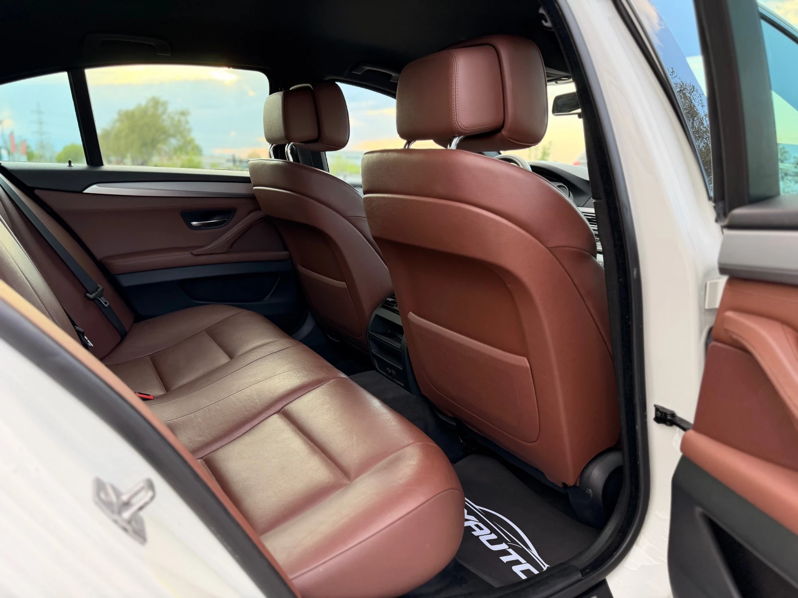 BMW 530 d= M-pack= , снимка 13 - Автомобили и джипове - 54378916