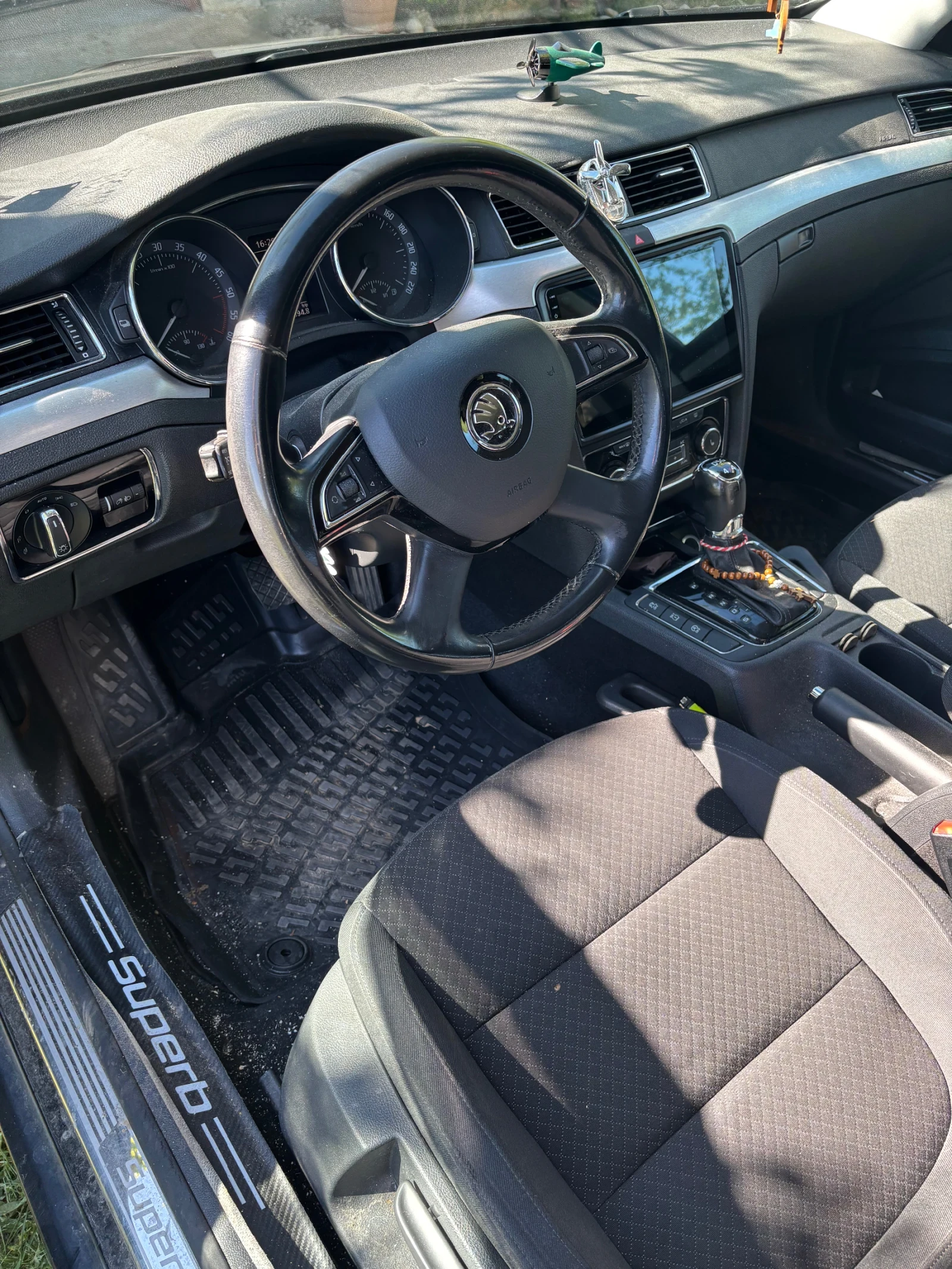 Skoda Superb, снимка 7 - Автомобили и джипове - 54553997