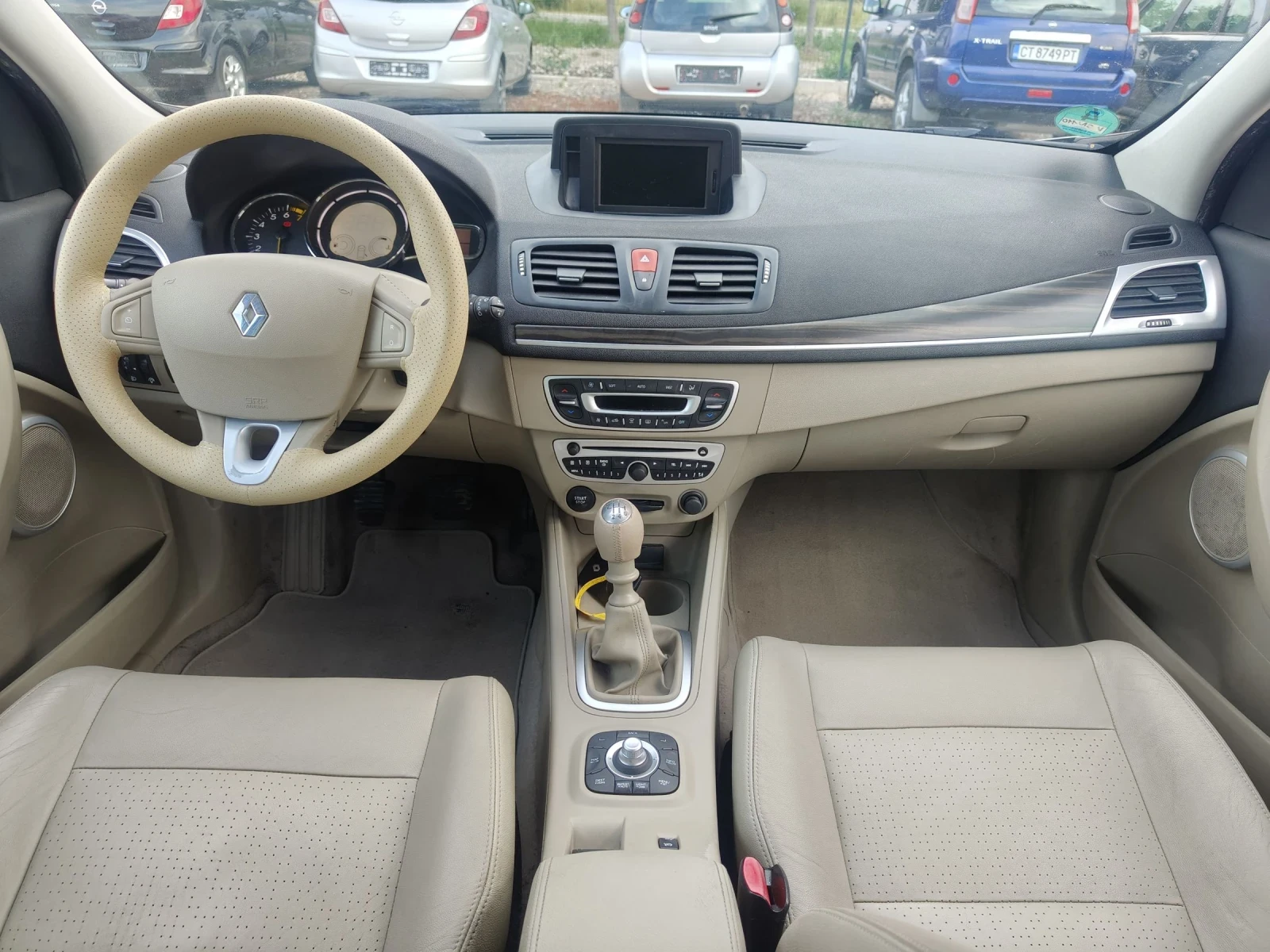 Renault Megane 1.4 TCE TURBO 131 NAVI leather interior, снимка 8 - Автомобили и джипове - 54743028