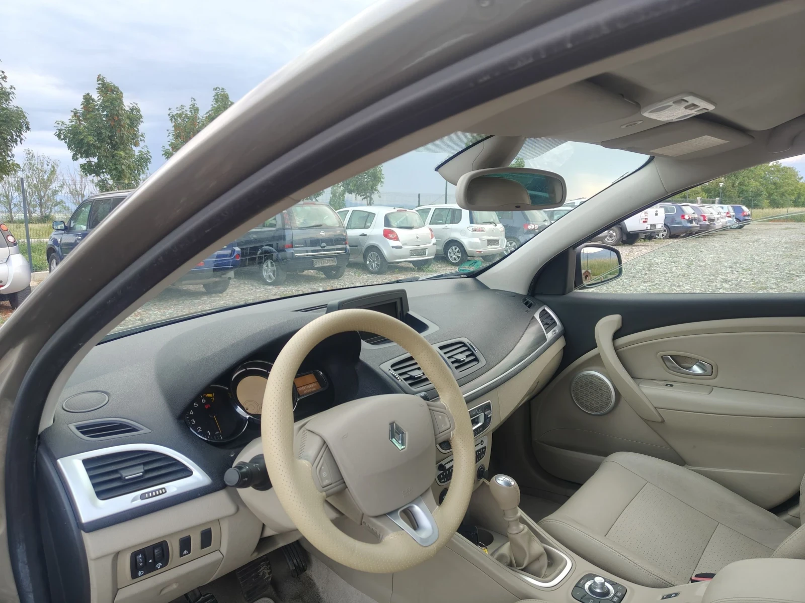 Renault Megane 1.4 TCE TURBO 131 NAVI leather interior, снимка 9 - Автомобили и джипове - 54743028