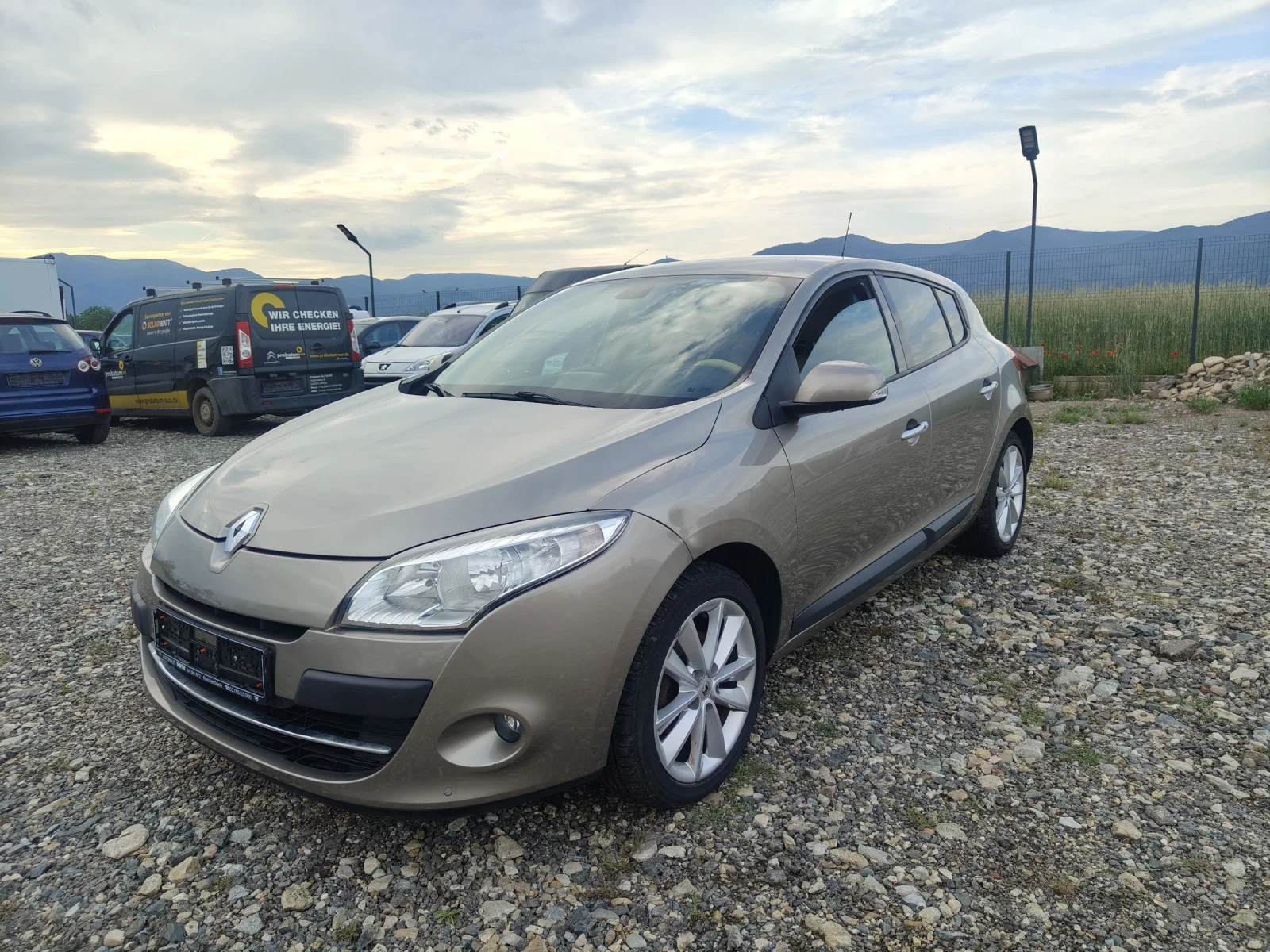 Renault Megane 1.4 TCE TURBO 131 NAVI leather interior, снимка 3 - Автомобили и джипове - 54743028