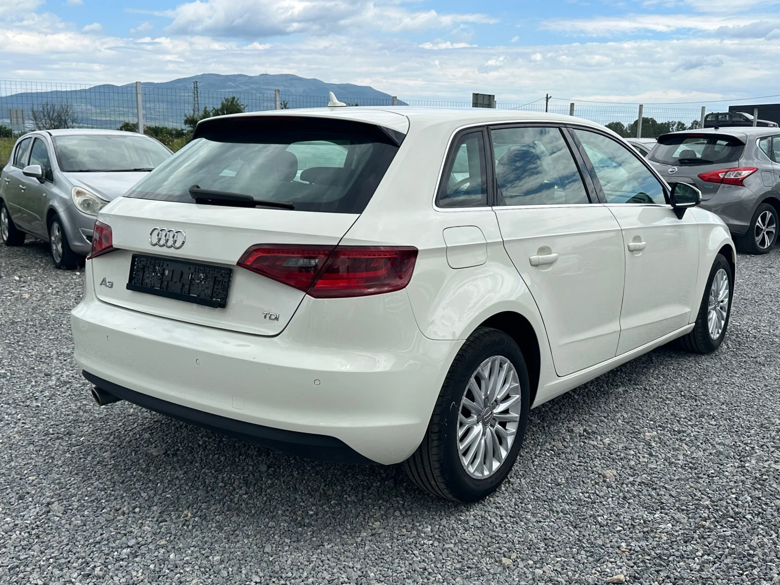 Audi A3 1.6tdi S Tronic , снимка 4 - Автомобили и джипове - 54788476