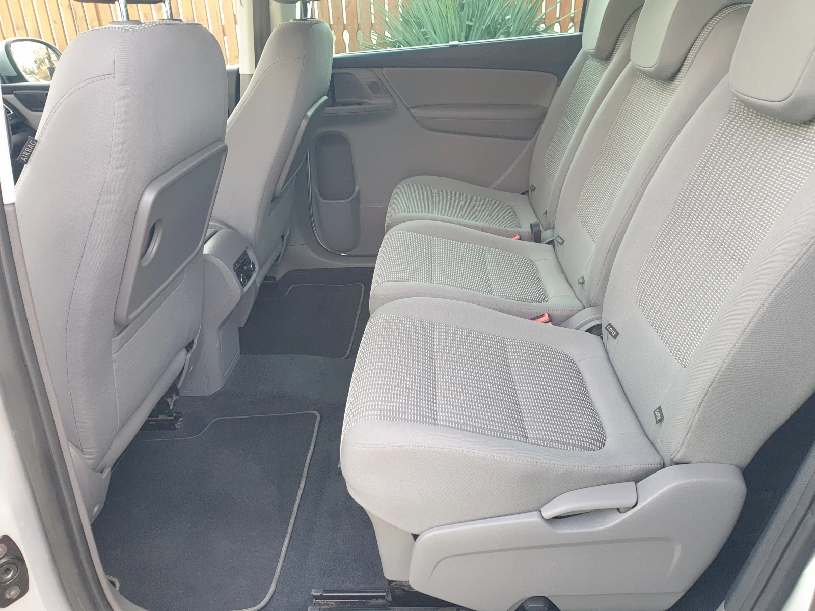 Seat Alhambra 2.0TDI, снимка 13 - Автомобили и джипове - 54859280