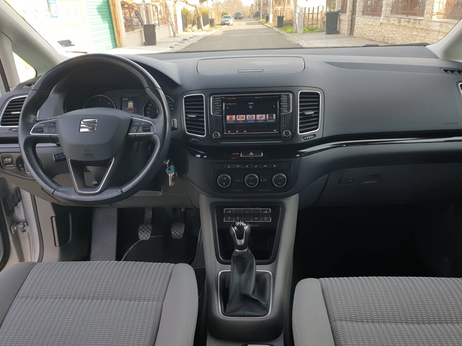 Seat Alhambra 2.0TDI, снимка 11 - Автомобили и джипове - 54859280