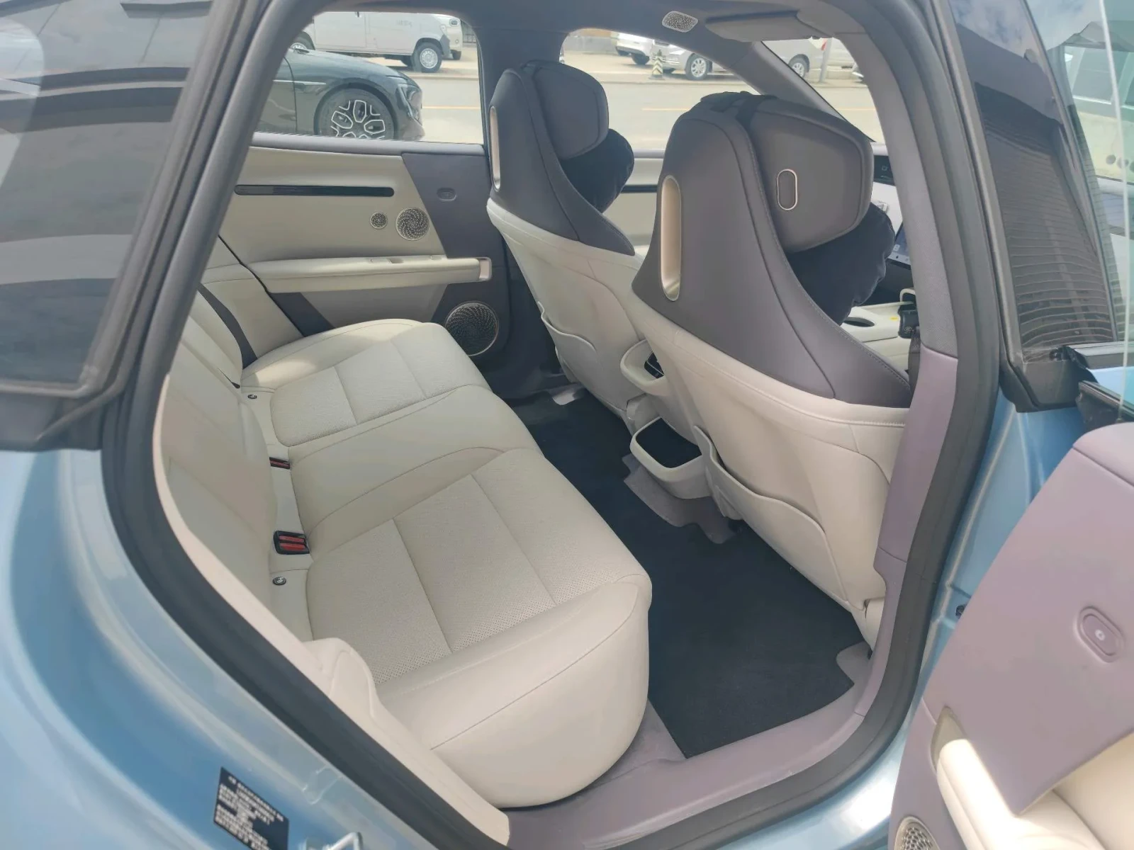 Avatr 06 T AWD Performance Edition 2, 78s, снимка 8 - Автомобили и джипове - 55073526