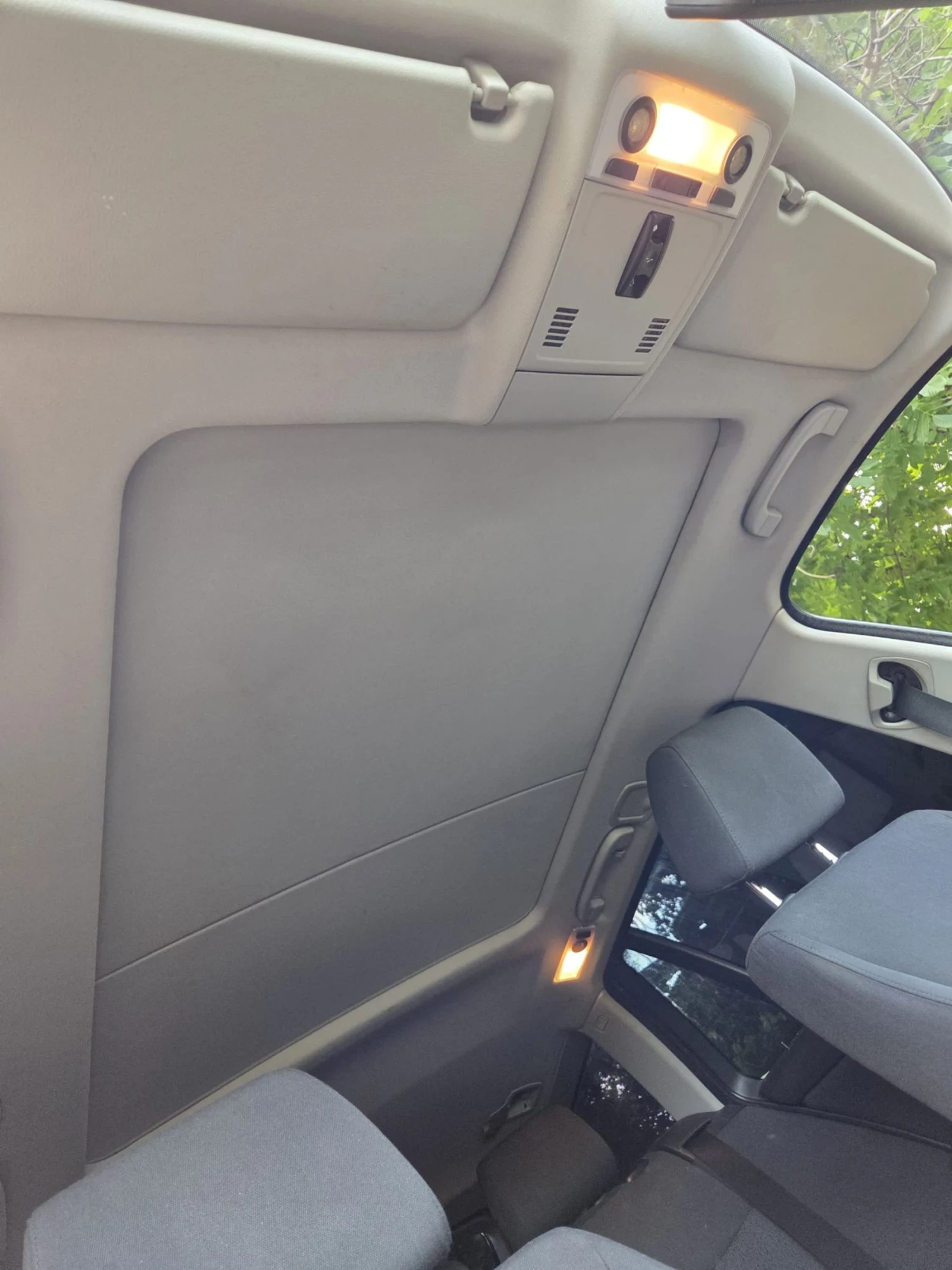 BMW 318 2.0i ПАНОРАМА НАВИГАЦИЯ ПАРКТРОНИЦИ , снимка 14 - Автомобили и джипове - 55124435
