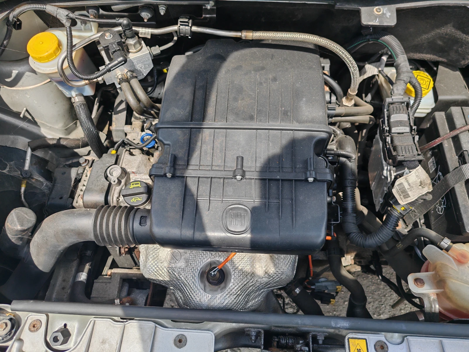 Fiat Qubo 1.4 метан/бензин , снимка 14 - Автомобили и джипове - 55414705